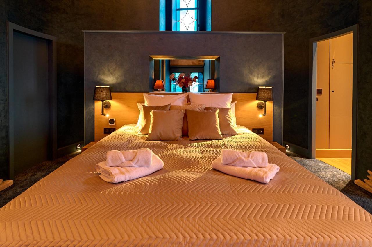 La Chapelle, Les Suites Du Palais, L'Unique 5 Etoiles De Nevers, Suite D'Exception, By Primo C0Nciergerie Экстерьер фото