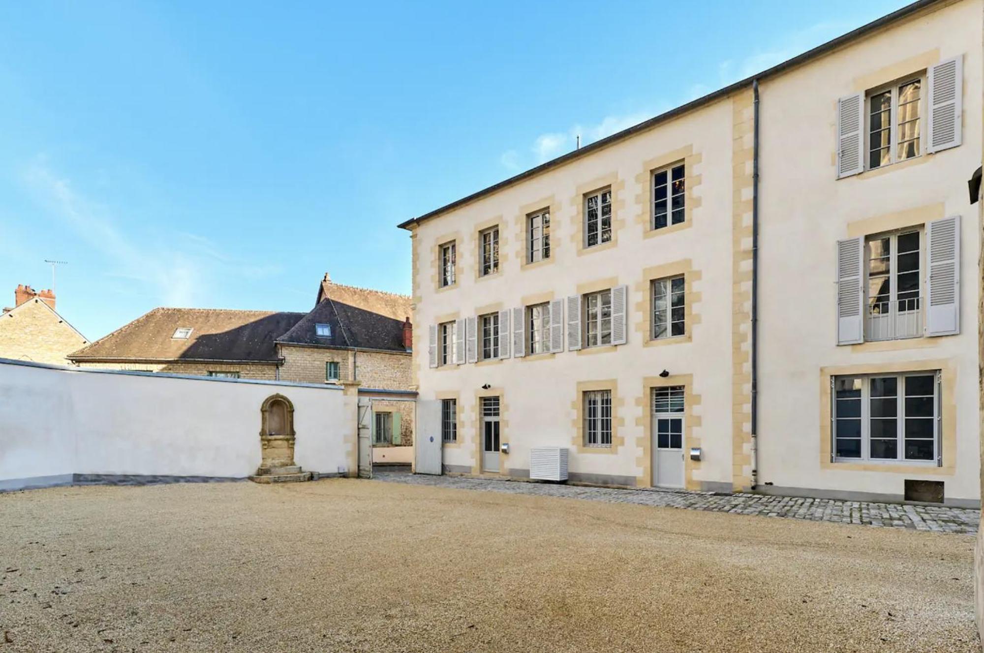 La Chapelle, Les Suites Du Palais, L'Unique 5 Etoiles De Nevers, Suite D'Exception, By Primo C0Nciergerie Экстерьер фото